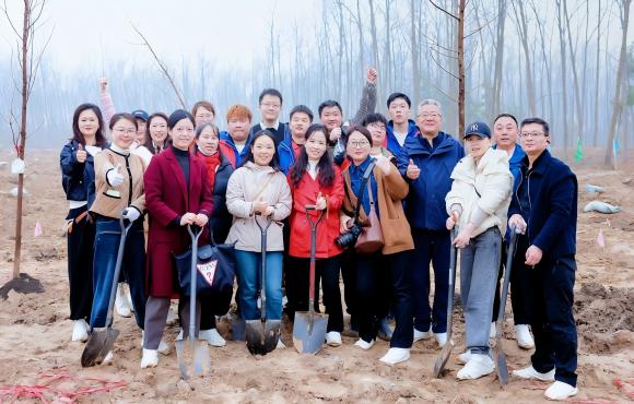 扶殘助困顯擔(dān)當(dāng) 植樹(shù)添綠護(hù)家園——中節(jié)能國(guó)禎植樹(shù)護(hù)綠在行